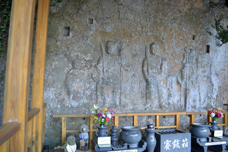 元宮磨崖仏