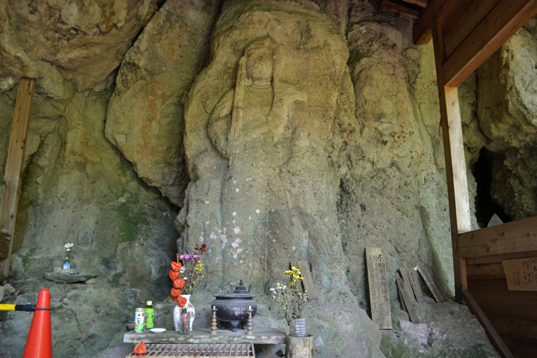 鍋山磨崖仏